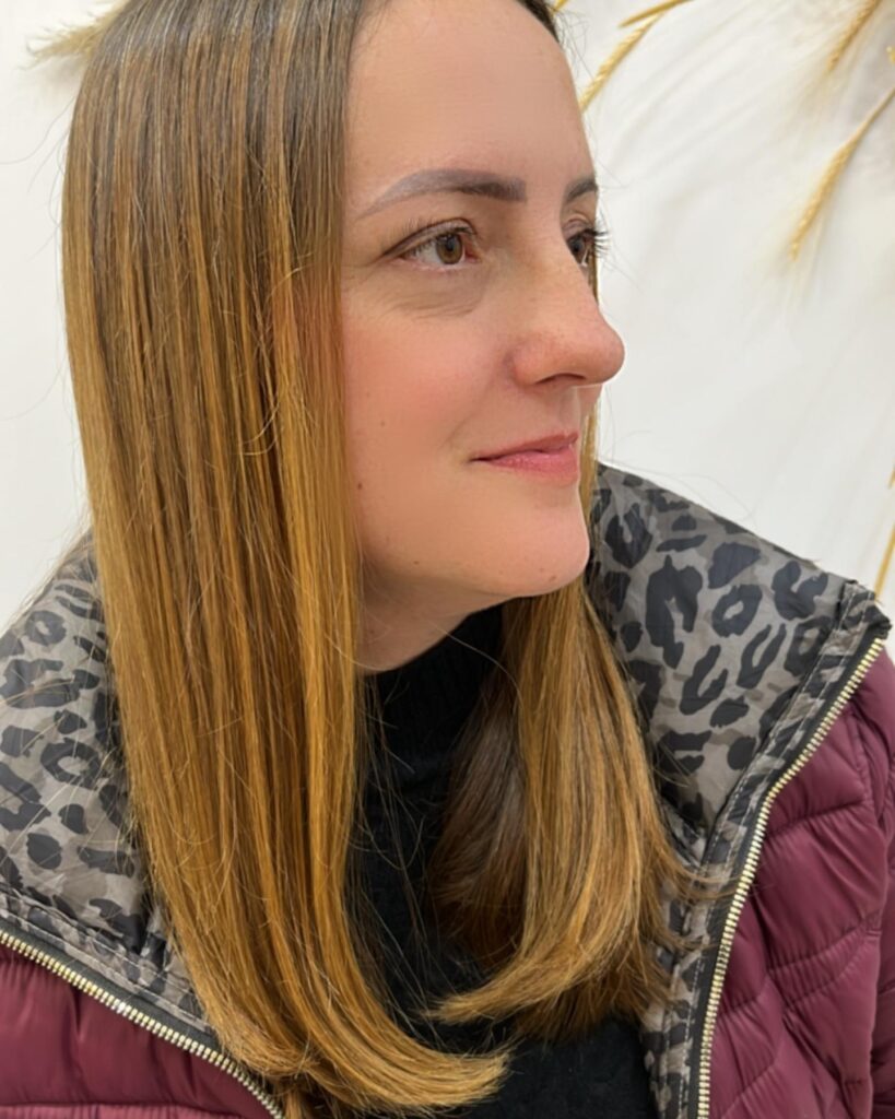 Coloração e mechas – Estúdio Cássia Marconi, Jardim Social, Curitiba - PR – foto 2