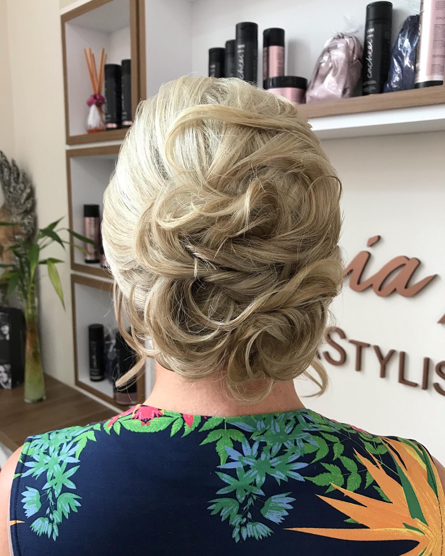 Maquiagem e Penteado em Curitiba | Cássia Marconi