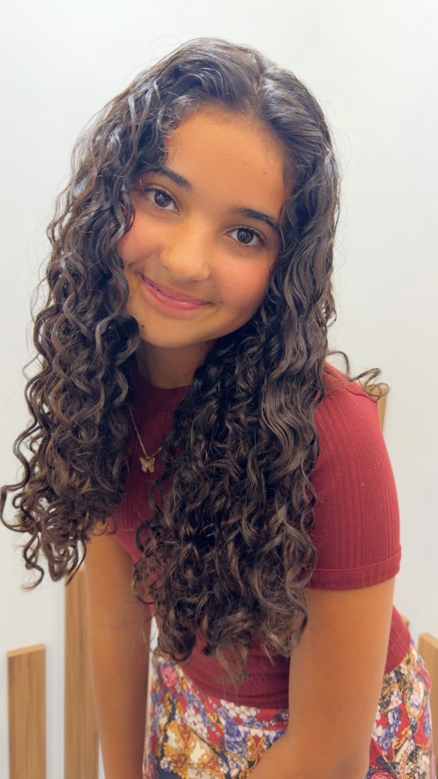 Terapia Capilar para Cachos em Curitiba | Estúdio Cássia Marconi