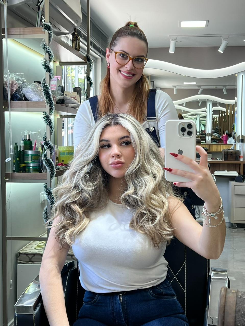 Mechas em Curitiba | Cássia Marconi Especialista em Cachos Mechas em Curitiba | Cássia Marconi Especialista em Cachos