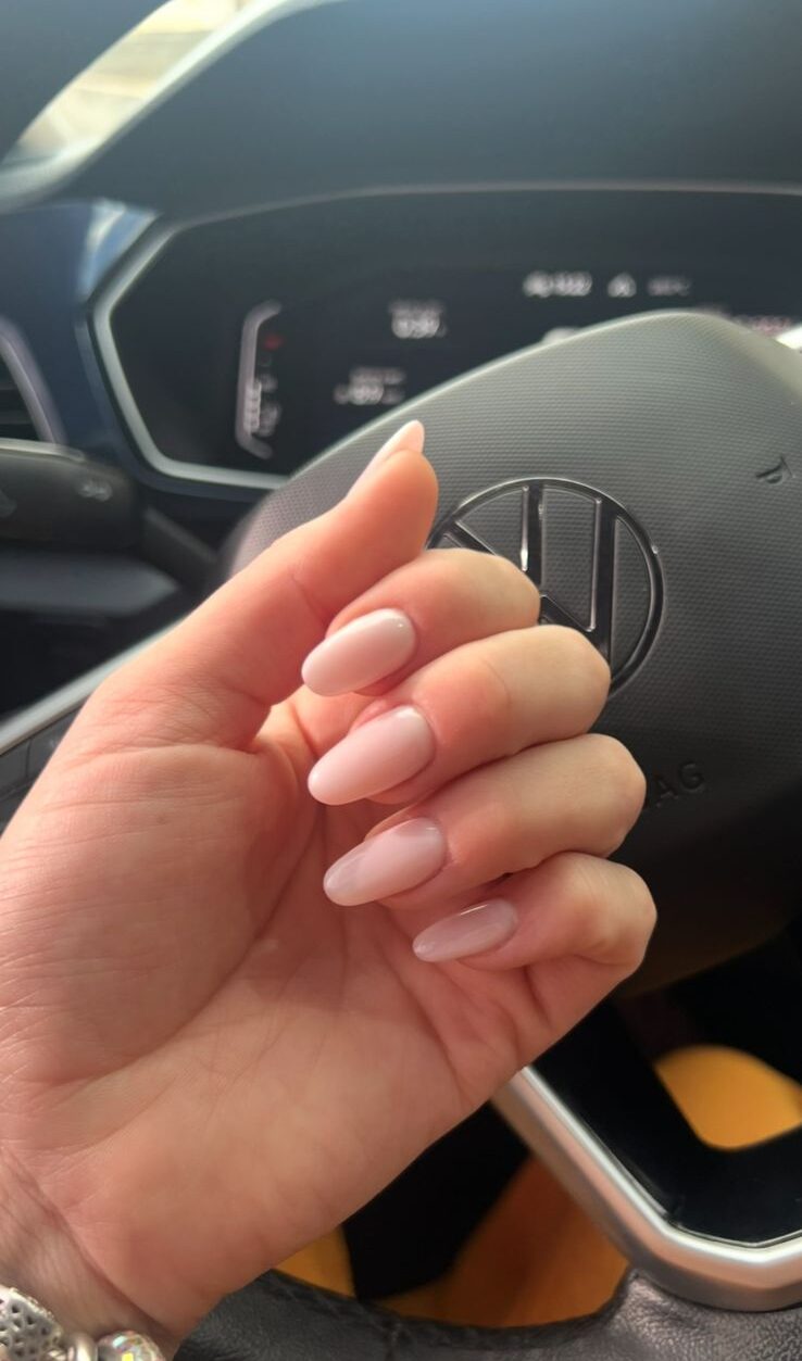 Manicure em Curitiba | Salão Cássia Marconi Manicure em Curitiba | Salão Cássia Marconi