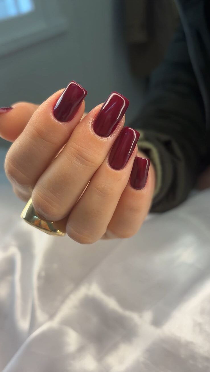 Manicure em Curitiba | Salão Cássia Marconi Manicure em Curitiba | Salão Cássia Marconi