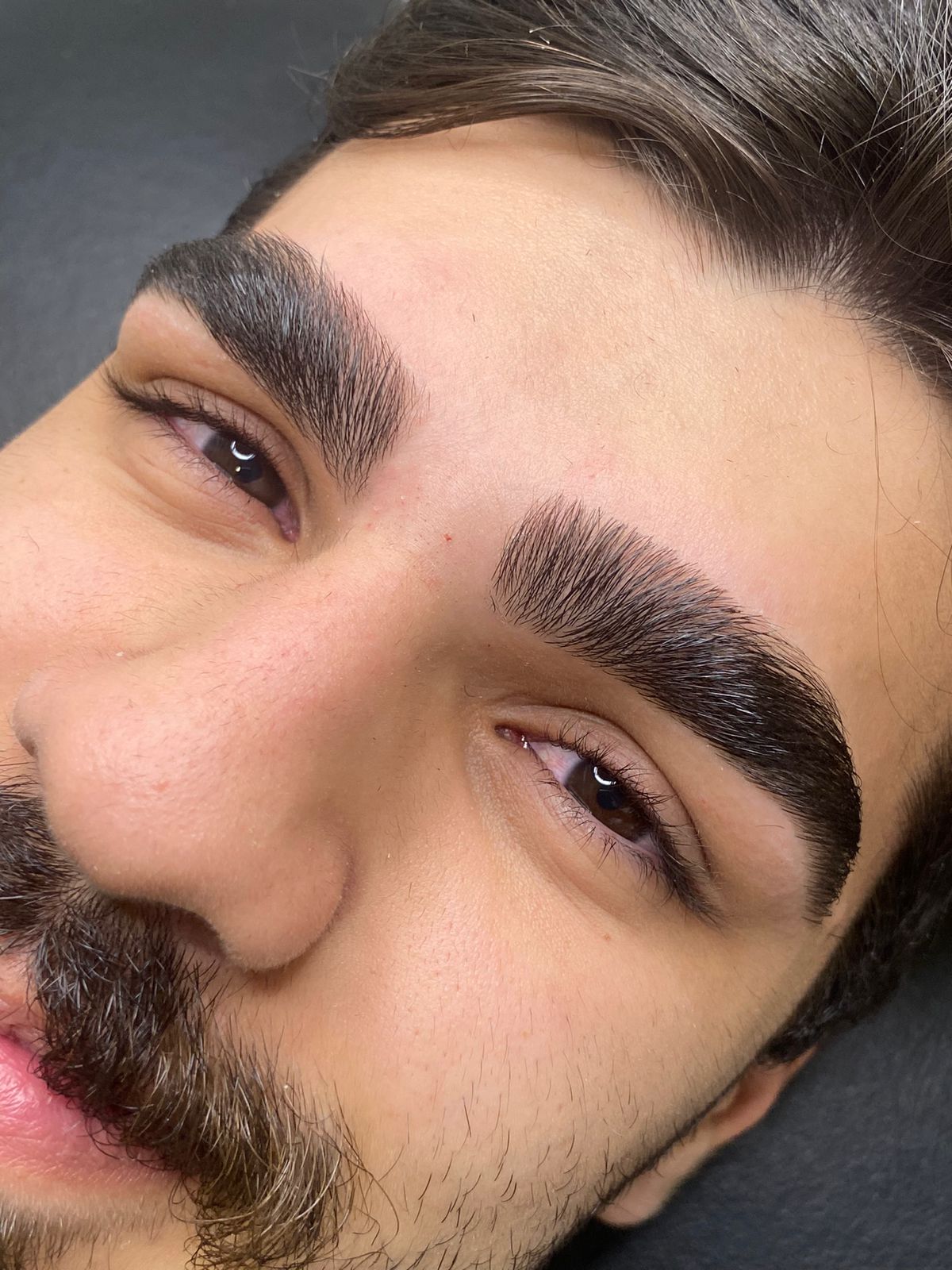 Design de Sobrancelhas em Curitiba | Cássia Marconi Design de Sobrancelhas em Curitiba | Cássia Marconi