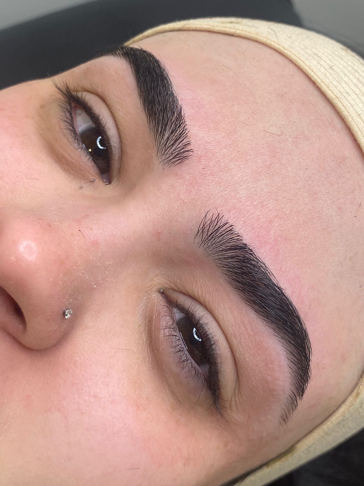 Design de Sobrancelhas em Curitiba | Cássia Marconi Design de Sobrancelhas em Curitiba | Cássia Marconi