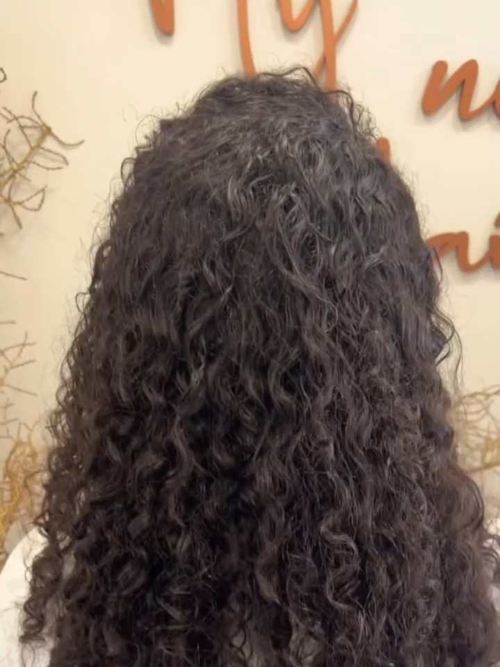 Relaxamento Capilar em Curitiba | Cachos Perfeitos